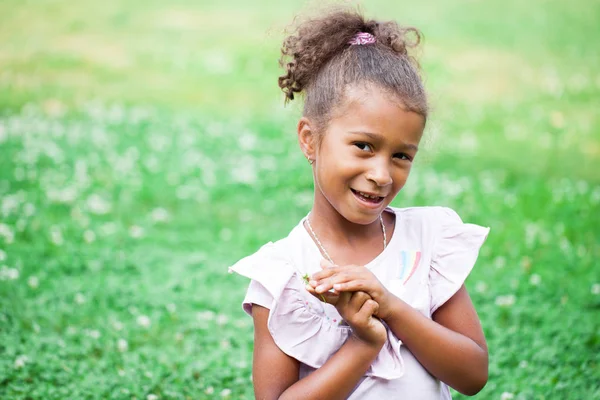 Close Portrait Pretty Mixed Race African American Little Girl Summer — Stock Photo, Image