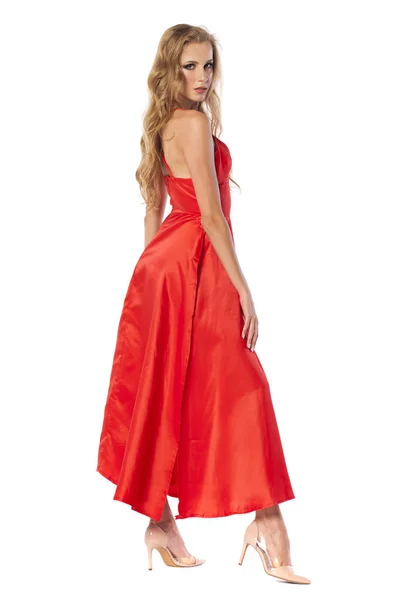 Νεαρή Όμορφη Ευτυχισμένη Ξανθιά Γυναίκα Κόκκινο Φόρεμα Απομονωμένη Λευκό — Φωτογραφία Αρχείου