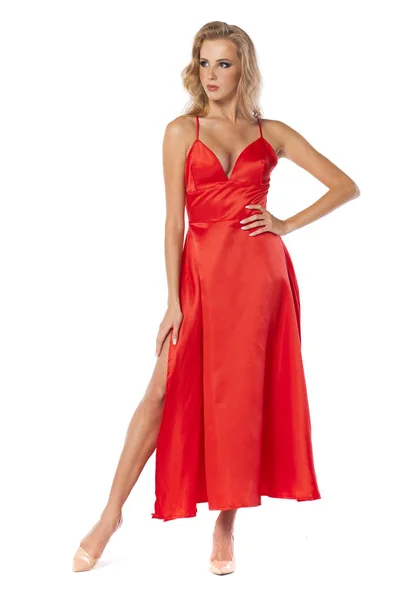 Jeune Belle Femme Blonde Heureuse Robe Rouge Isolée Sur Blanc — Photo