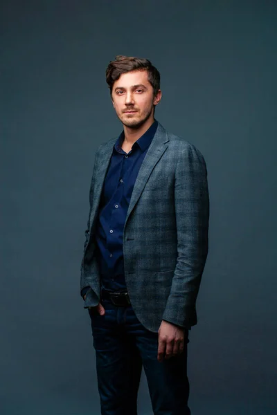 Studio Portrait Young Man Dark Background — Stock Photo, Image