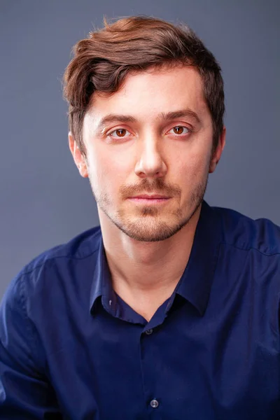 Studio Portrait Young Man Dark Background — Stock Photo, Image