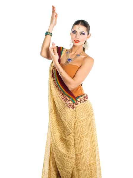 Kaukasiska Brunett Kvinna Brunt Indiska Nationella Klänning Sari Studio Vit — Stockfoto