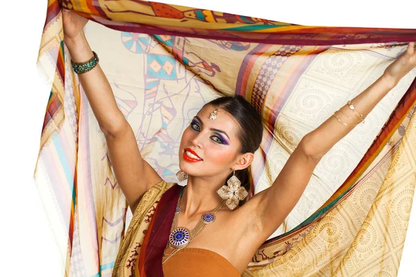 Kaukasische Brunette Vrouw Bruin Indiase Nationale Klederdracht Sari Studio Witte — Stockfoto