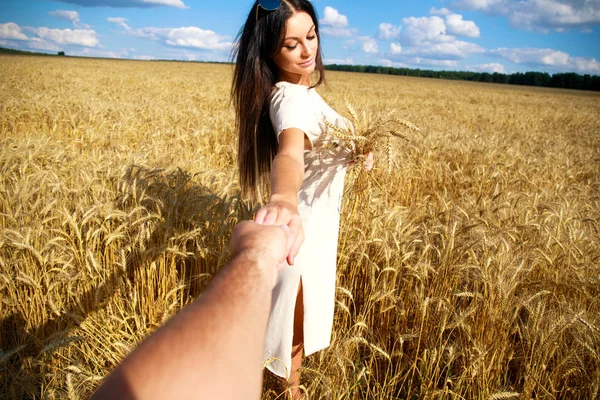 Follow Beautiful Sexy Young Woman Holds Hand Man Wheat Field — Stock Photo, Image