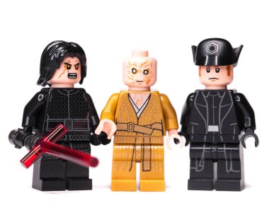 Rus, Samara - 17 Ocak 2019. LEGO Star Wars. Karakterler - Bölüm 8, Kylo Ren, Snoke, Hux minifigures yıldız savaşları  