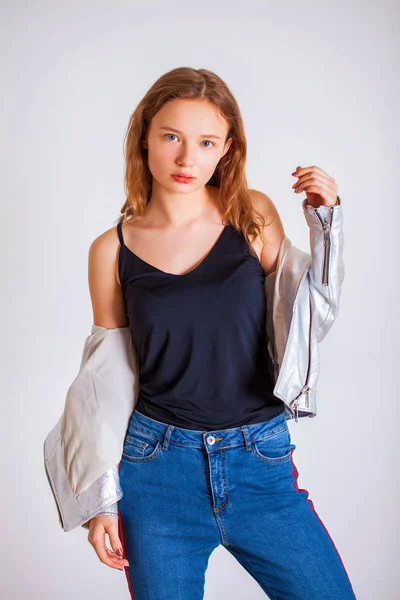Portret Van Een Jonge Tiener Meisje Close Zonder Make — Stockfoto