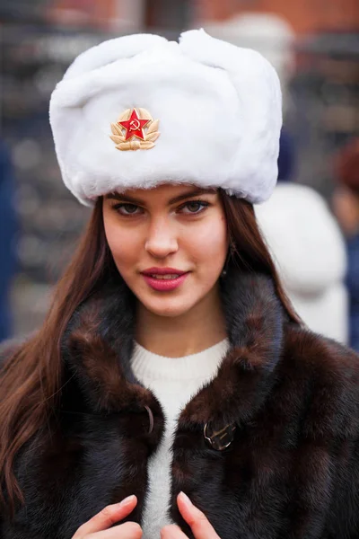 Russian Beauty Portrait Young Beautiful Girl White Hat Fur Hat — Stock Photo, Image
