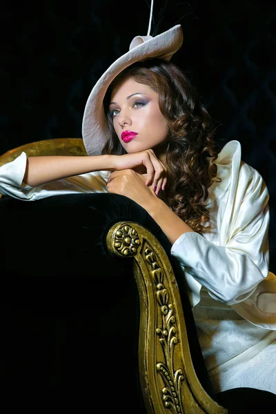 Young Beautiful Woman Designer Elegant Hat — Stock Photo, Image