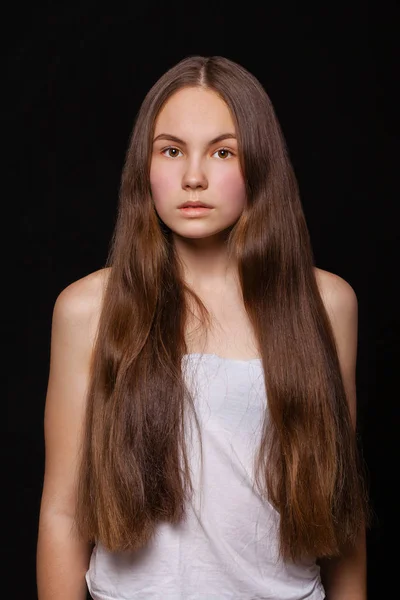 Close Make Modemodel Jong Mooi Brunette Meisje Studio Zwart Muur — Stockfoto