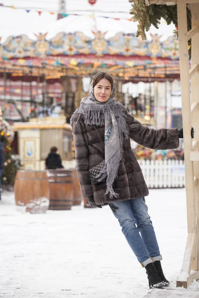 Happy Beautiful Brunette Woman Fur Mink Coat Scarf Center Christmas — Stock Photo, Image