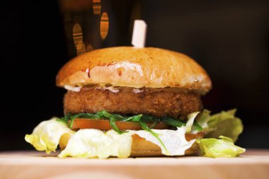 Fast food geleneksel lezzetli hamburger ile