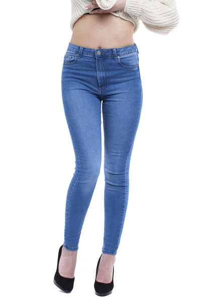 Vrouwelijk lichaam deel denim jeans — Stockfoto