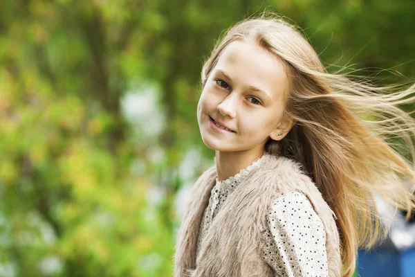 Portrait of a beautiful young blonde little girl — Stock Photo, Image
