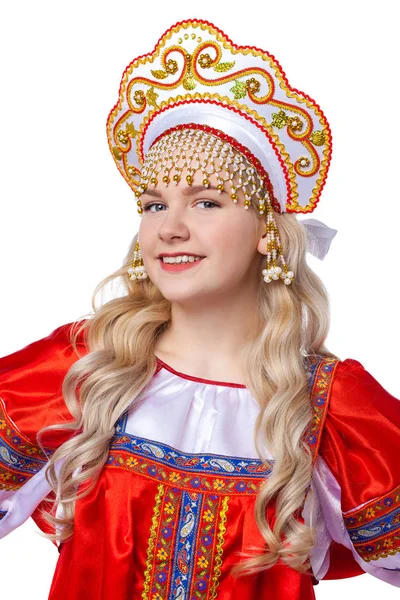 Russische folkloristische klederdracht, portret van een jonge mooie — Stockfoto