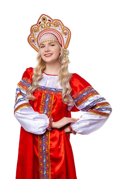 Costume folklorique russe traditionnel, portrait d'une jeune belle — Photo