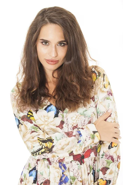 portre genç güzel kadın kapatmak