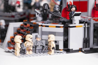 Rusya, 05 Nisan 2019. Oluşturucu Lego ev yapımı askeri üs,