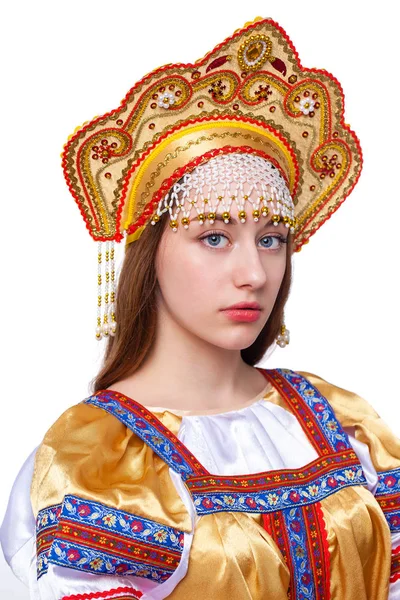 Traje popular ruso tradicional, retrato de una joven hermosa —  Fotos de Stock