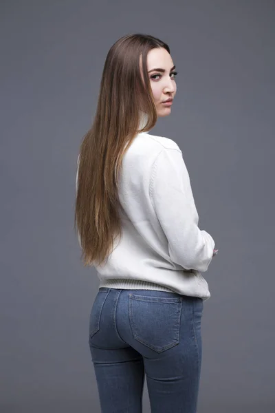 Feminino Cabelo longo morena, visão traseira — Fotografia de Stock