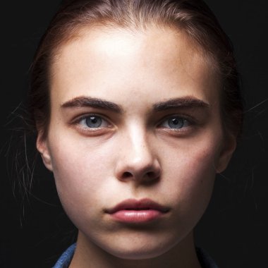 Kapatın kadar moda modeli olun