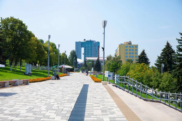 SAMARA, RUSSIA: 09 AGOSTO 2019 Città di Samara con il Volga — Foto Stock