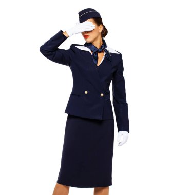 Mavi üniformalı güzel Rus hostes. 