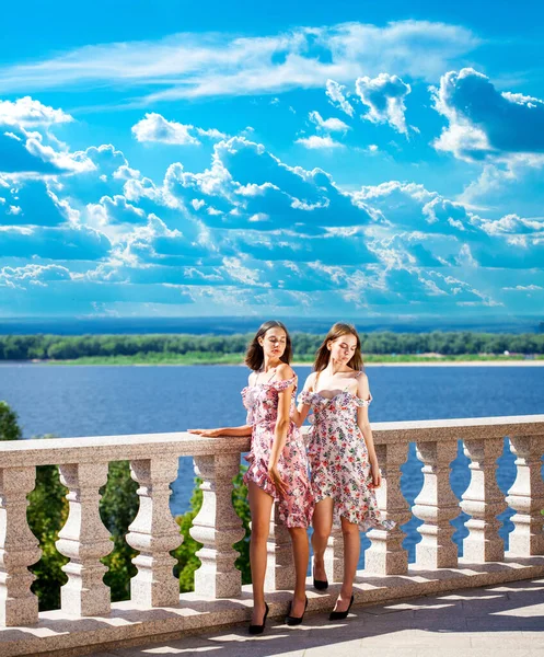 Portrait Two Young Girls Summer Dresses — Stock Photo, Image