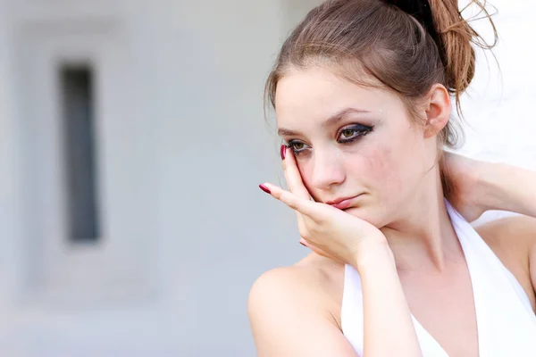 Triste Jeune Femme Pleurant Avec Des Larmes Mascara Noir — Photo