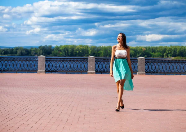 Full Length Portrait Young Beautiful Girl Turquoise Dress Walks Embankment — Stock Photo, Image