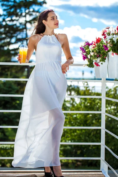 Portrait Young Brunette Woman Long White Dress — Stock Photo, Image