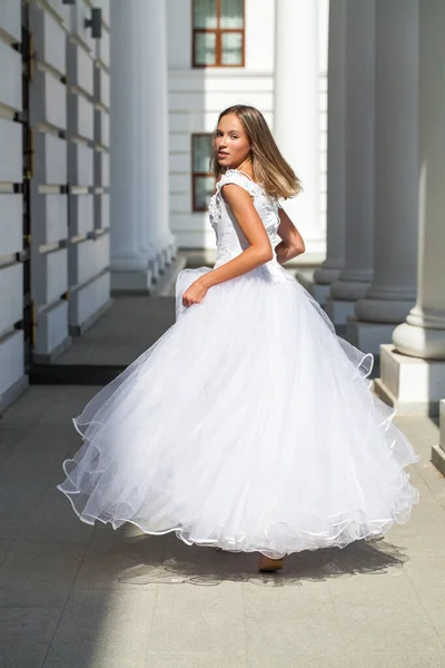 Joven Hermosa Colegiala Vestido Baile Salón — Foto de Stock