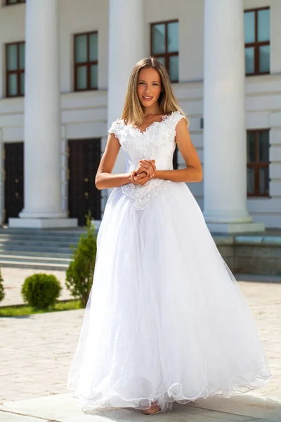 Jong Mooi Schoolmeisje Ballroom Bal Jurk — Stockfoto