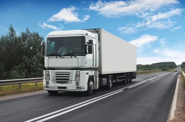 Big White Truck Trailer Space Text Countryside Road Blue Sky — Stock Photo, Image