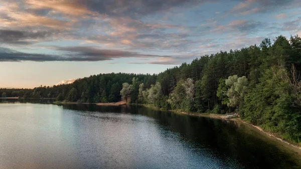 夏の夜の美しい湖 国立公園マリエル ロシア — ストック写真