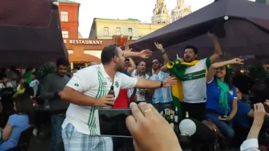 İnsanların milli futbol takımı giyim