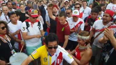 Peru Milli Futbol Takımı insanlarda giymek