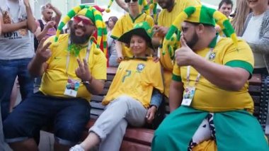 İnsanların milli futbol takımı giyim