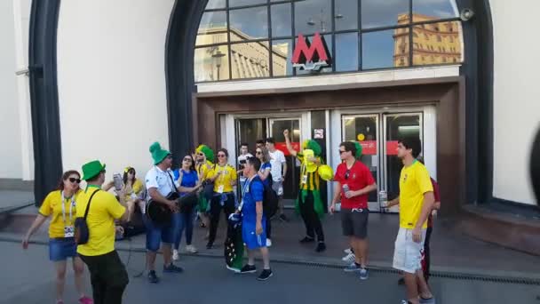 La gente nella nazionale brasiliana di calcio usura — Video Stock