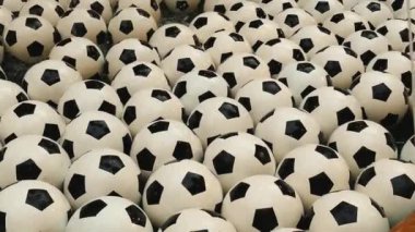 Futbol topu sürü Çeşme yüzen