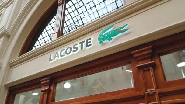 Letrero de tienda Lacoste — Vídeos de Stock