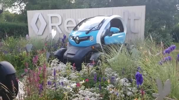 Renault bemutató állvány — Stock videók