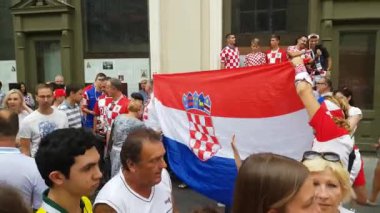 Hırvat milli futbol takımı insanlarda giymek