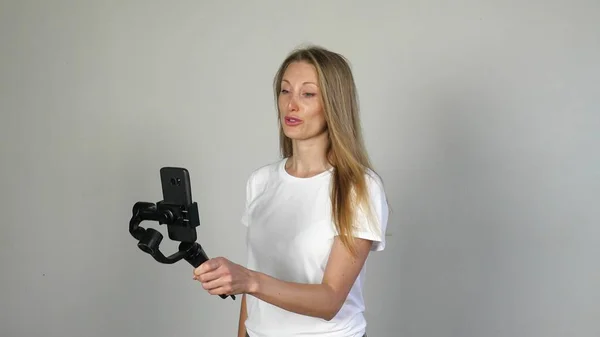 Fasion blogger make video blog, vlog, with her digital camera — Stock Photo, Image