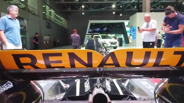 Renault f1 rs 18 mostrar coche — Vídeo de stock