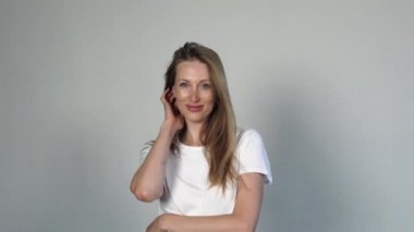 Kız kamera önünde flört