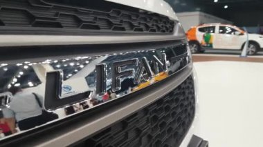 Yakın çekim Lifan logo motorlar