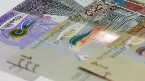 Hintergrund kuwaitischer Dinar-Banknoten. — Stockvideo