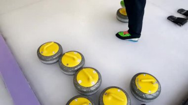 Buz Curling taşı