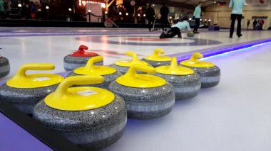 Buz Curling taşı