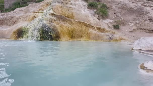 Ruscello di acqua minerale — Video Stock